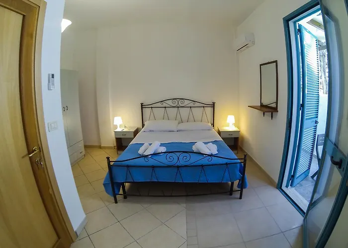 Casa de hóspedes & La - 3*