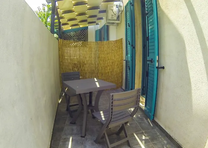 Casa de hóspedes & La - 3*