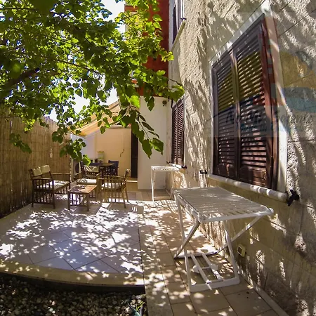 & La - بيت ضيافة غالّيبولي