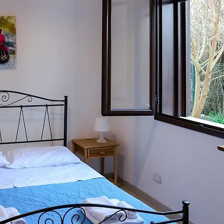 بيت ضيافة & La - 3*