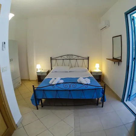 Affittacamere Rooms&apartments La - 2*